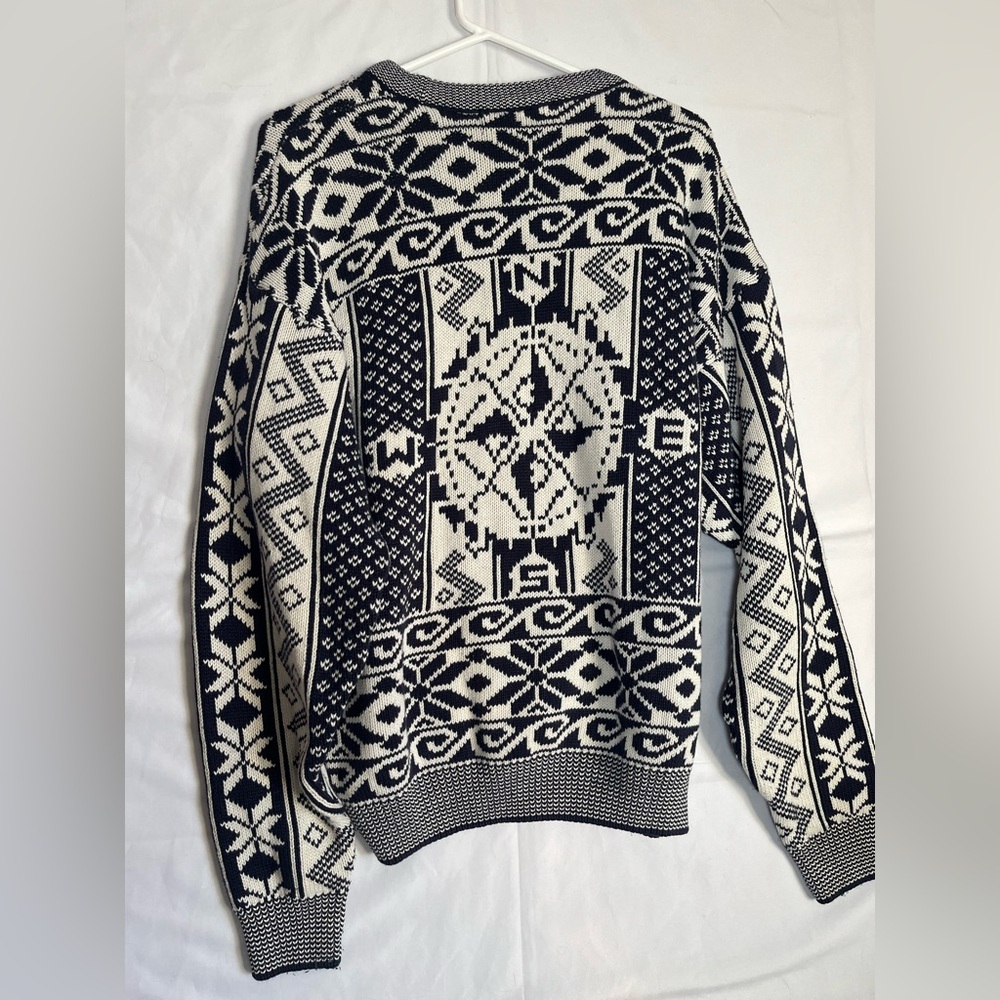 Vintage Knights Terrace Compass Rose Graphic Knit Sweater • Aesthetic Retro 90s - Picture 10 of 11